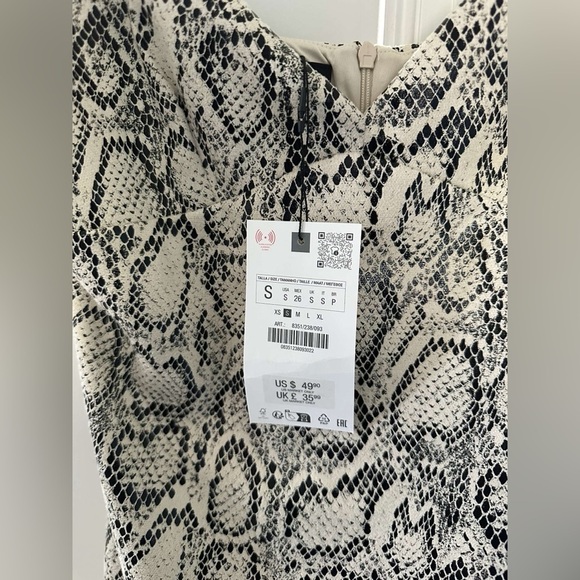 Zara-Animal Print Mini Dress-Size Small-NWT - Picture 4 of 8